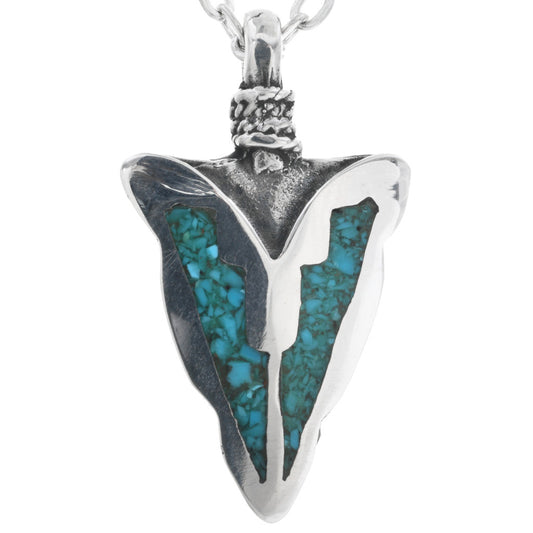 handcrafted-arrowhead-pendant-details